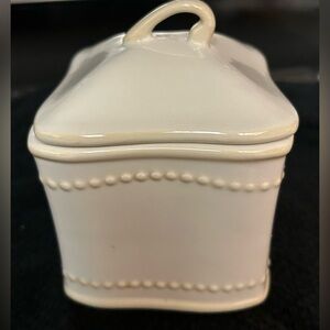 Princess House ceramic canister. Cream colored.